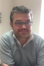 Sylvain Baron as Self - Ingénieur et expert en bâtiment in Ça peut vous arriver