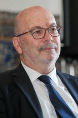 Salvato Telles de Menezes as Self in Já Está