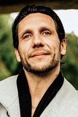 Foto retrato de Brandon Novak