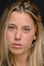 Berta Calvó as Ona/Berta in Experiment Aüc