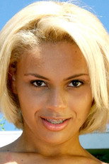 Foto retrato de Agatha Meirelles