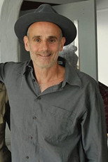Foto retrato de James Savoca