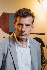Matija Kačan as Tomo in Sjene prošlosti