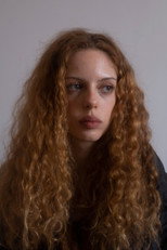 Carmen Franco as The artist in Elemendi
