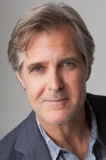 Foto retrato de Henry Czerny