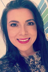 Telma Emerick as Narrator (voice) in Esquadrão da Moda