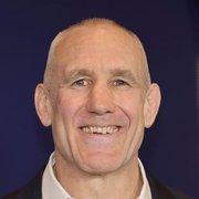 Simon Hayes image