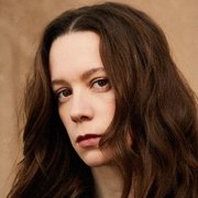 Chloe Pirrie image