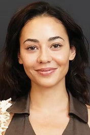 Photo of Sus Wilkins image size 400x600