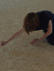 Esta puerta, esta ventana