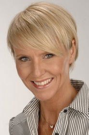 Photo of Pénélope McQuade image size 2000x3000