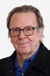 Photo of Tom Wilkinson image size 387x580