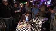 Man v. Food season 1 episode 10