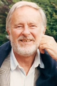 Photo of Alec McCowen image size 763x1144