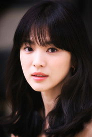 Photo of Song Hye-kyo image size 412x618