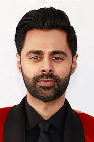 Photo of Hasan Minhaj image size 372x558