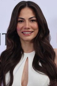 Photo of Demet Özdemir image size 960x1440