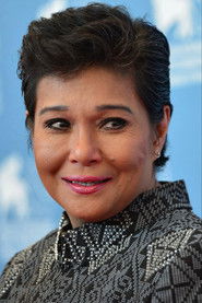 Photo of Nora Aunor image size 1366x2048