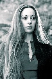 Photo of Julia Saly image size 305x456