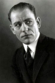 Photo of Lon Chaney image size 418x627