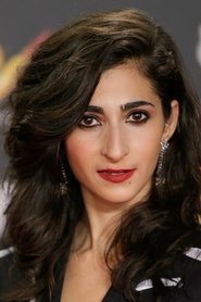 Photo of Alba Flores image size 1227x1841