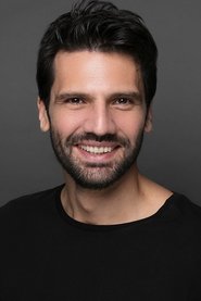 Photo of Kaan Urgancıoğlu image size 467x700