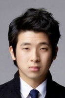 Photo of Lee Won-hee image size 300x450