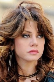 Photo of Gökçe Bahadır image size 300x450