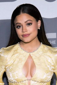 Photo of Sarah Jeffery image size 1337x2005