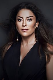 Photo of Aşkın Nur Yengi image size 1000x1500
