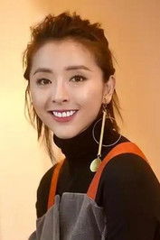 Photo of Huang Xiaolei image size 400x600