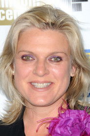 Photo of Molly Price image size 2000x3000