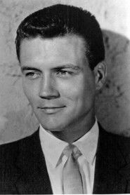 Photo of Roger Smith image size 969x1454