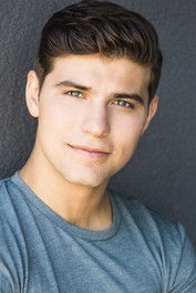 Photo of Luke Bilyk image size 399x599