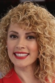 Photo of Açelya Topaloğlu image size 340x510