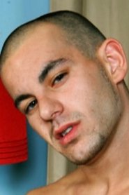 Photo of Kyle York image size 300x450