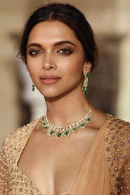 Photo of Deepika Padukone image size 500x750