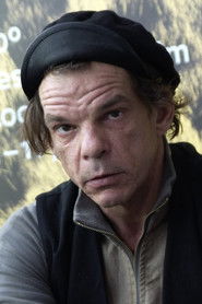 Photo of Denis Lavant image size 986x1479