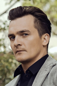 Photo of Rupert Friend image size 1179x1768