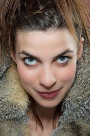 Photo of Natalia Tena image size 681x1024
