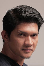 Photo of Iko Uwais image size 949x1424