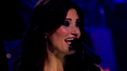 Idina Menzel Live: Barefoot at the Symphony wallpaper 