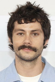 Photo of Dylan O'Brien image size 1131x1697
