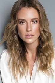 Photo of Juliana Didone image size 300x450