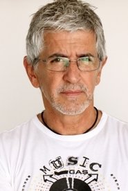 Photo of Antonio Hernández image size 302x451