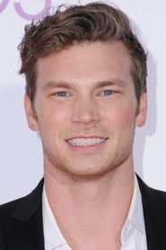 Photo of Derek Theler image size 923x1385