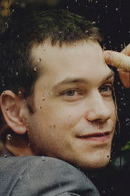 Photo of Liam James image size 889x1334