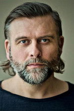 Photo of Sam Callis image size 335x503