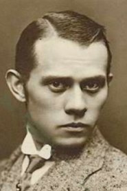Photo of Willy Godlewski image size 300x450