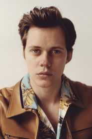 Photo of Bill Skarsgård image size 1861x2792